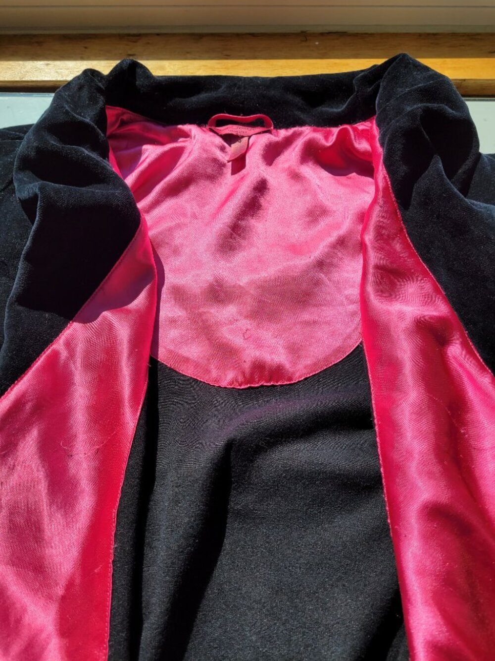 Betsey Johnson Coquette Girl Pink Satin and Velour Robe Size S - Picture 6 of 8